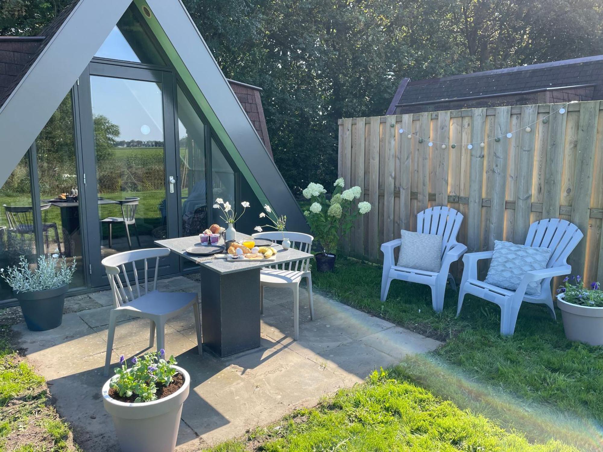 וירינגרוורף Hotelhuisjes Medemblik מראה חיצוני תמונה