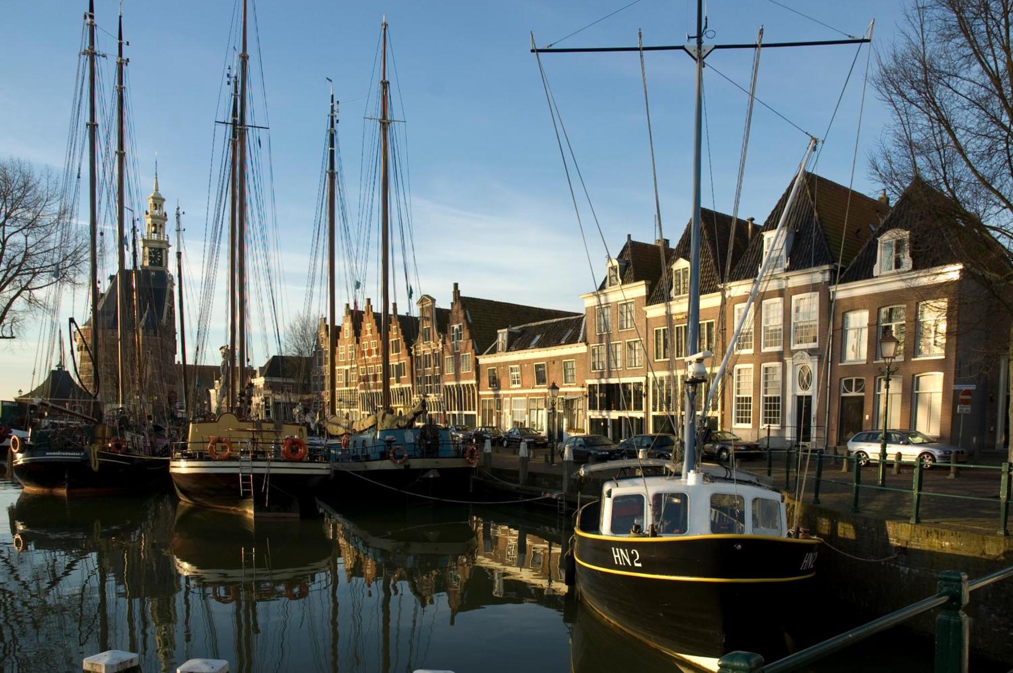 וירינגרוורף Hotelhuisjes Medemblik מראה חיצוני תמונה